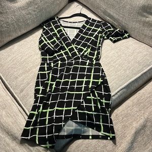 90s dress with deep v (size: M & color: black, white& green)